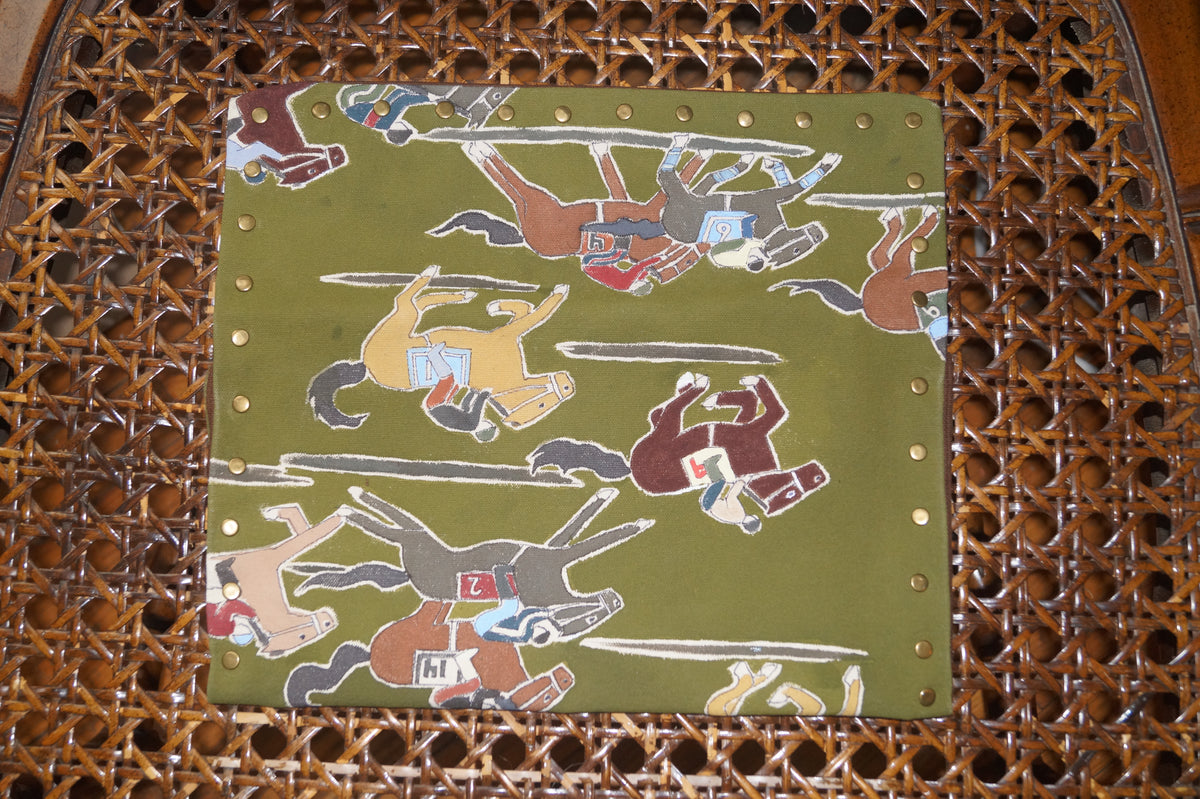 RACEHORSE CLUTCH 01