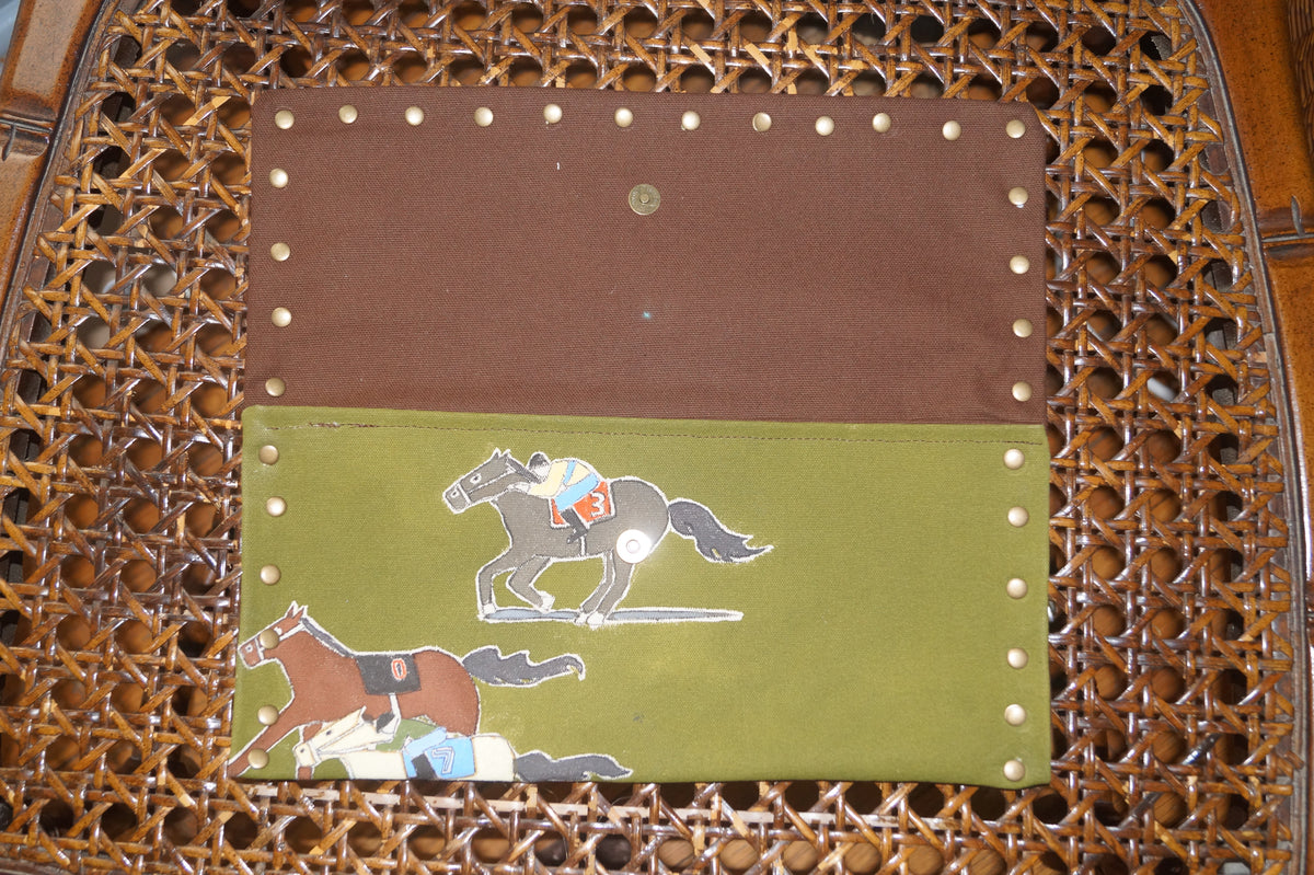 RACEHORSE CLUTCH 02